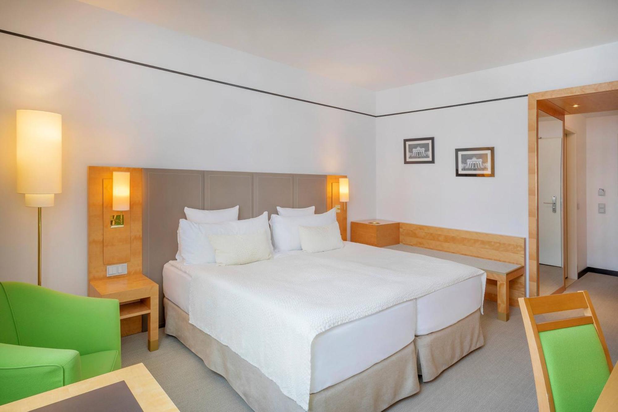 Deluxe Double Room City View